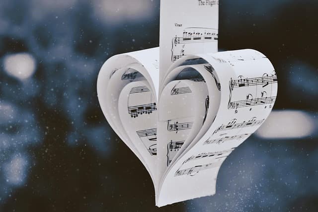 heart, music, sheet music, love, romantic, winter, snow, paper art, handmade, diy, craft, creativity, notes, melody, nature, decoration, holiday, artistic, music lover, valentine, symbol, harmony, minimalism, blurred background, inspiration, emotional