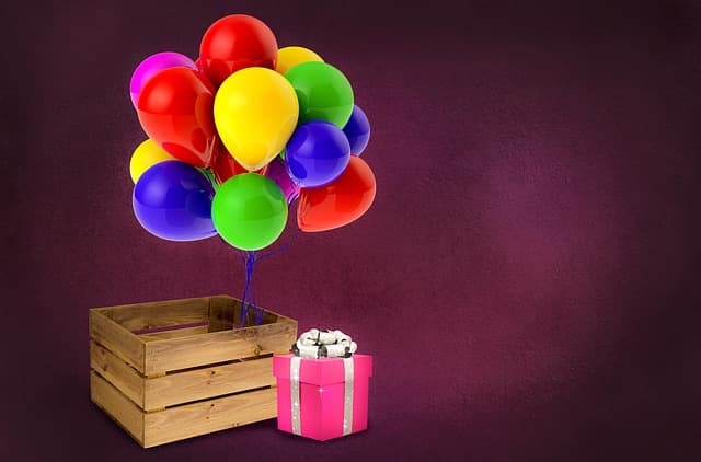 crate, mac wallpaper, background, copy space, wallpaper 4k, cool backgrounds, balloons, desktop backgrounds, free background, gift, 4k wallpaper, beautiful wallpaper, laptop wallpaper, congratulations, full hd wallpaper, children, 4k wallpaper 1920x1080, happy birthday, hd wallpaper, baby, toddler, party, decoration, commercial use, free wallpaper, wallpaper hd, windows wallpaper, digital background