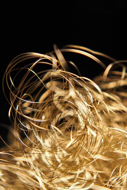 christmas, decoration, angel hair, ornament, decor, gold, mobile wallpaper, phone wallpaper, iphone background, macro, closeup, gold, gold, mobile wallpaper, mobile wallpaper, mobile wallpaper, phone wallpaper, phone wallpaper, phone wallpaper, phone wallpaper, phone wallpaper