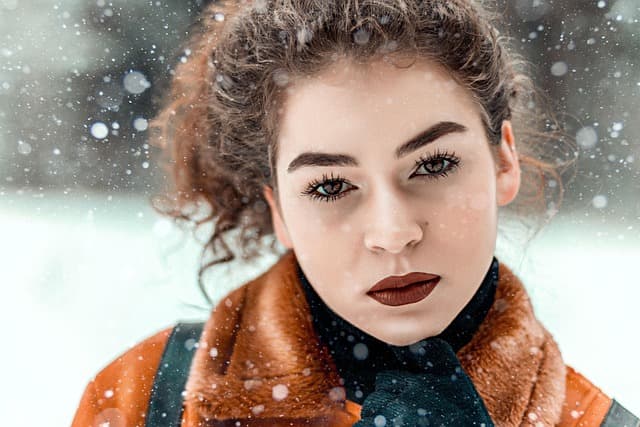 beautiful, beauty, fashion, girl, model, outdoors, pretty, woman, free stock photo, attractive, blurred background, curly hair, eyes, face, female, look, natural, posing, skin, young, cute, style, snow, nature, winter, snowflakes
