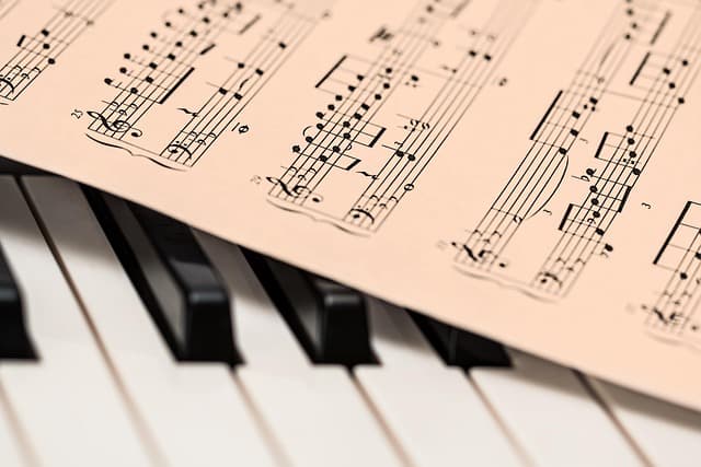 piano, sheet music, music, keyboard, piano keys, musical, music score, musical instrument, instrument, classical, stave, chord, harmony, instrumental, melody, pianoforte, pianist, music, music, music, music, music