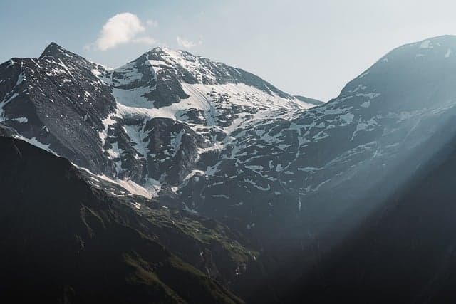 snow covered peaks, full hd wallpaper, free background, alpine glacier, high mountain, breathtaking landscape, beautiful wallpaper, nature beauty, laptop wallpaper, icy summit, wallpaper 4k, austria alps, mac wallpaper, viral scenery, wallpaper hd, hd wallpaper, mountain photography, dramatic light, glacial region, free wallpaper, adventure travel, 4k wallpaper, 4k wallpaper 1920x1080, cool backgrounds, windows wallpaper, wallpaper, background images, background, 4k, desktop backgrounds, desktop background